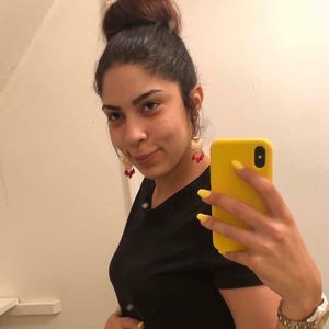 Meet your Posher, Kayla